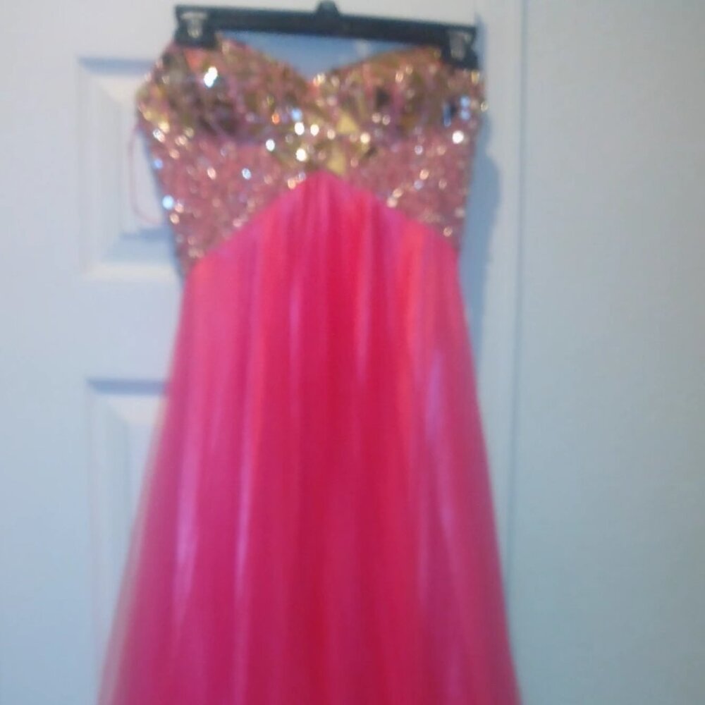 Hot pink 2000s gemstone strapless flowy prom dress